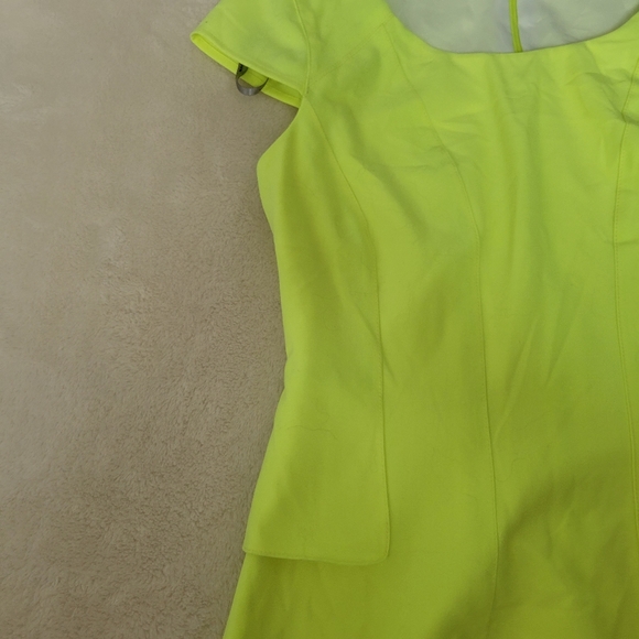 MARC NEW YORK NWT! Neon Bright Yellow Dress - Fully Lined Short Sleeve - Size 2 - Picture 6 of 8